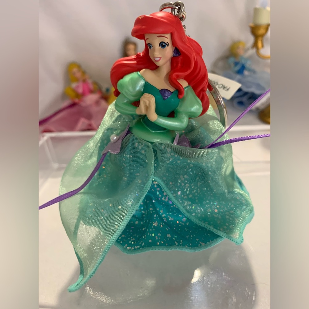 Disney Princesses Keychains original/new (price for one) - Picture 5 of 14